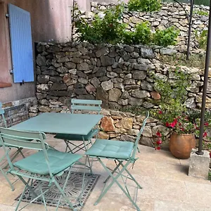 Hauteurs De : Piscine Appartement